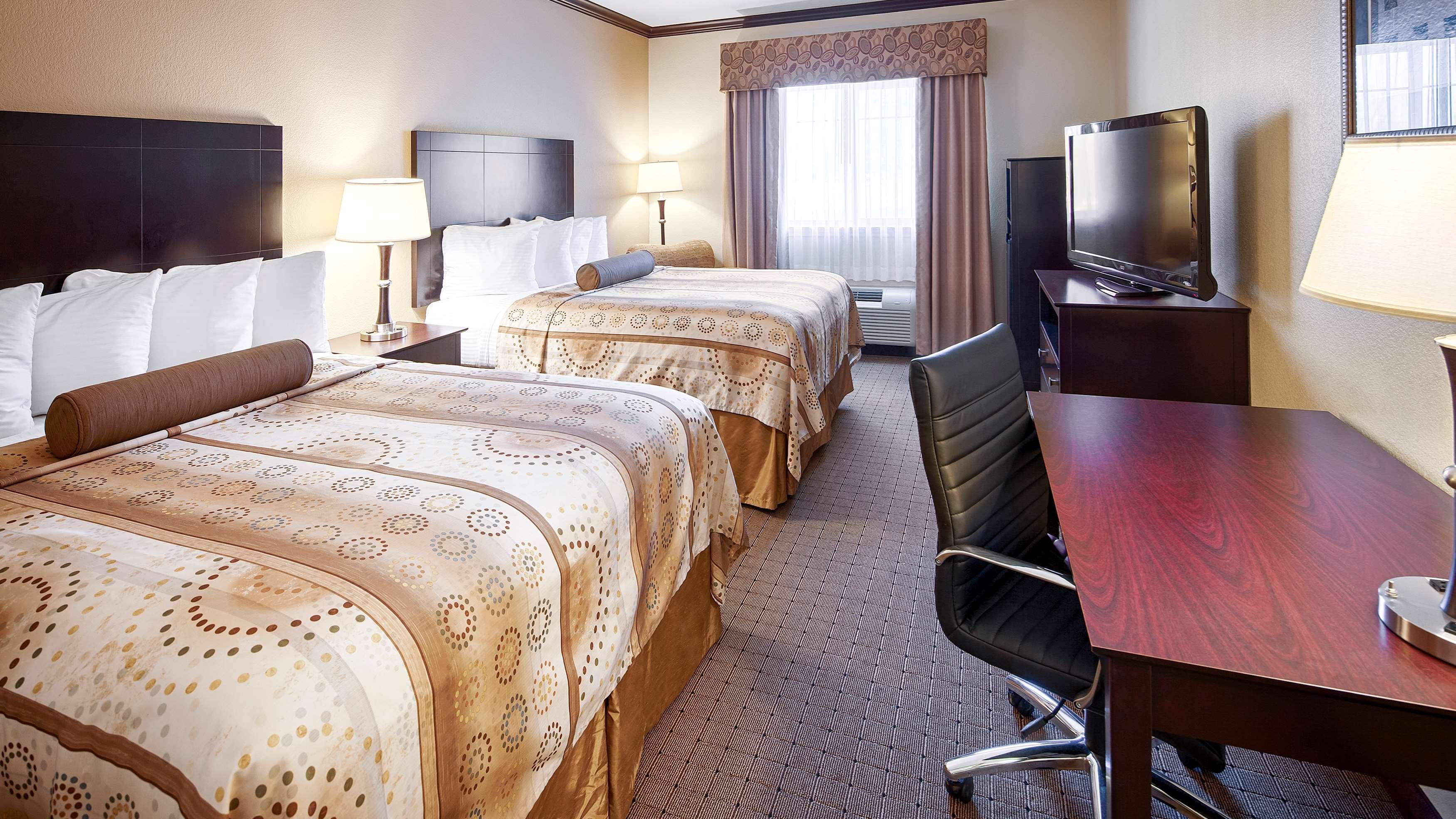 Best Western Plus Royal Mountain Inn & Suites Athens Exterior photo