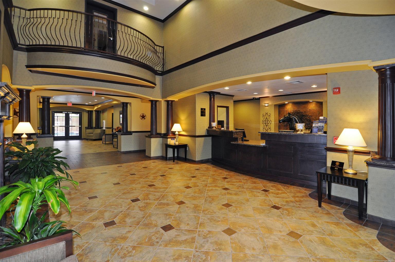 Best Western Plus Royal Mountain Inn & Suites Athens Exterior photo